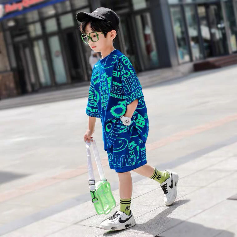 Bold print short-sleeved short set