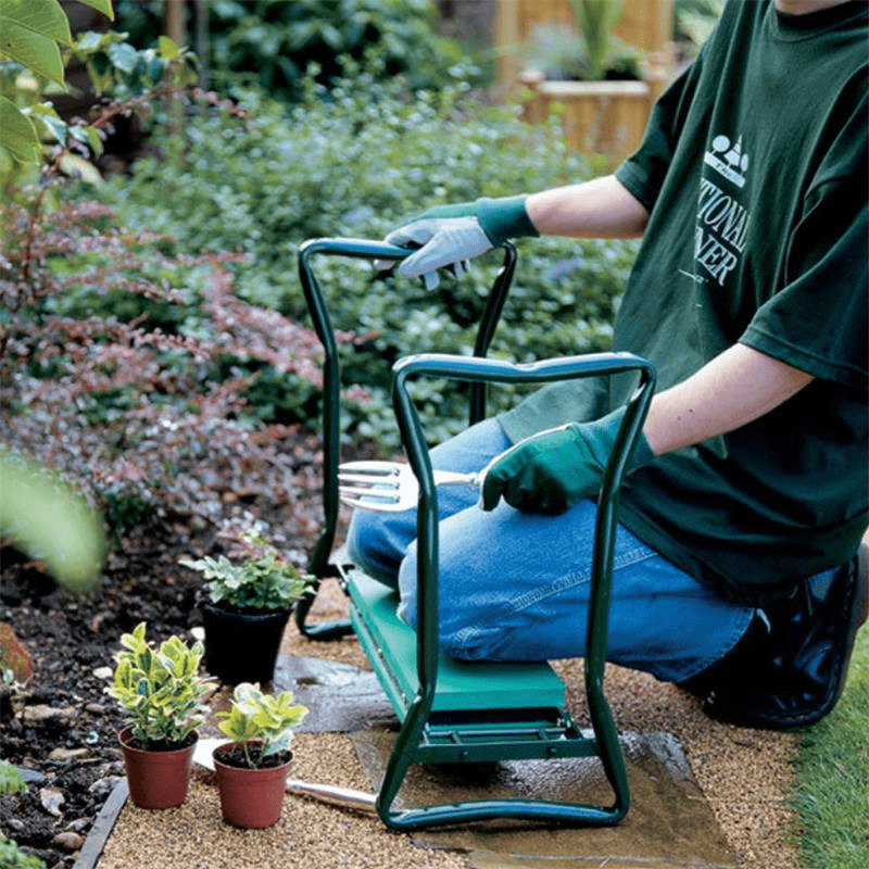 Lightweight and Foldable Garden Kneeler