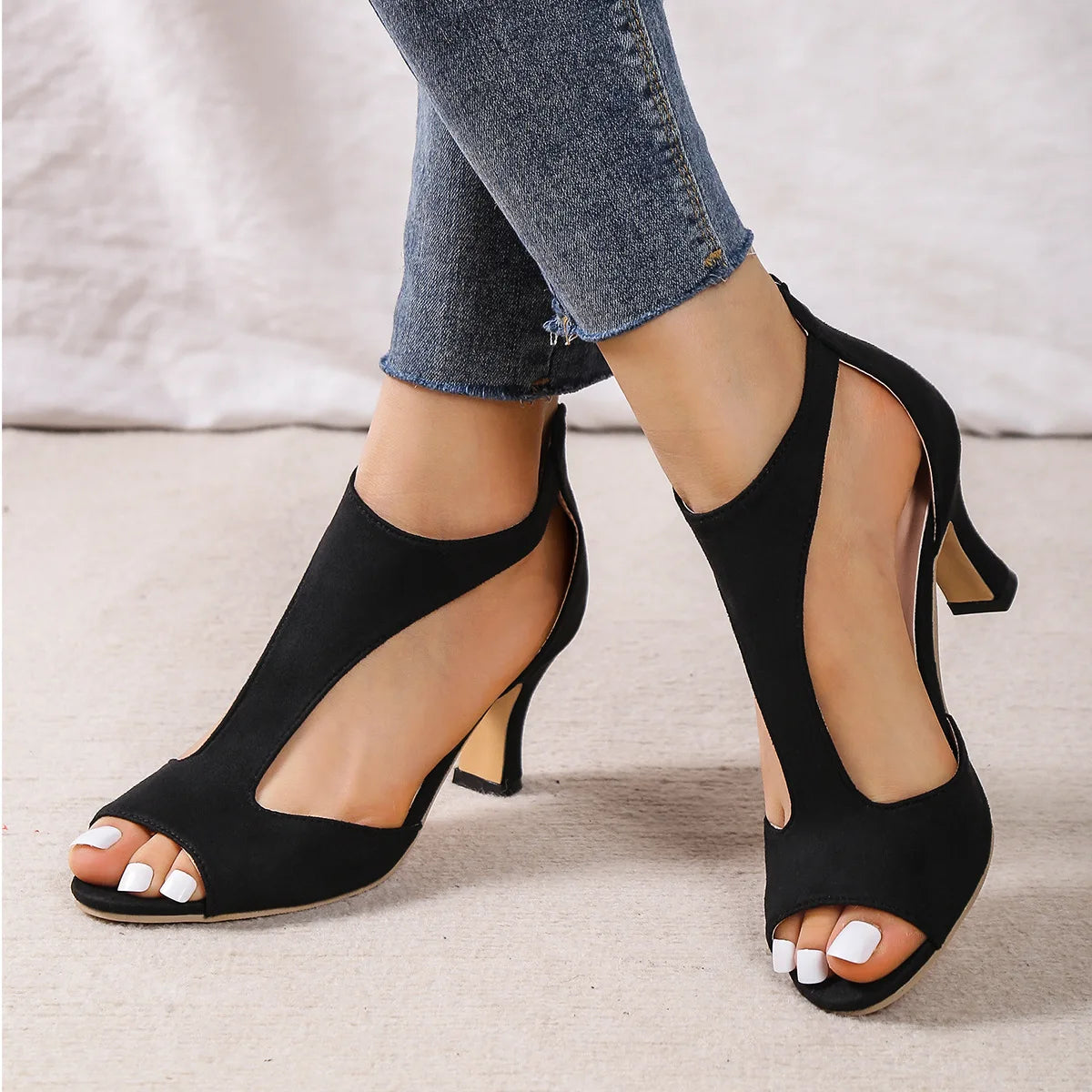 Simple and Fashionable Back Zipper Fishmouth Shoes Women's Side Stiletto Roman Sandals